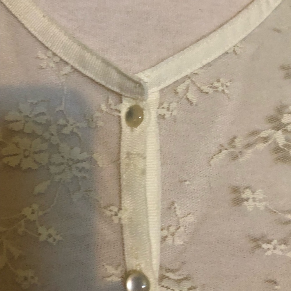 Lace top with attached camisole Axcess by Liz Claiborne. Large